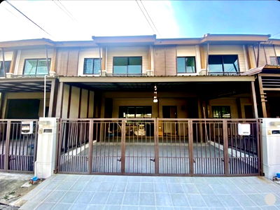 Townhouses for sale Bangkok : For Sale: 2-Storey Townhome at Pruksa Ville 73 Pattanakarn 38 | Wide Frontage | Extra Space | Design It Your Way