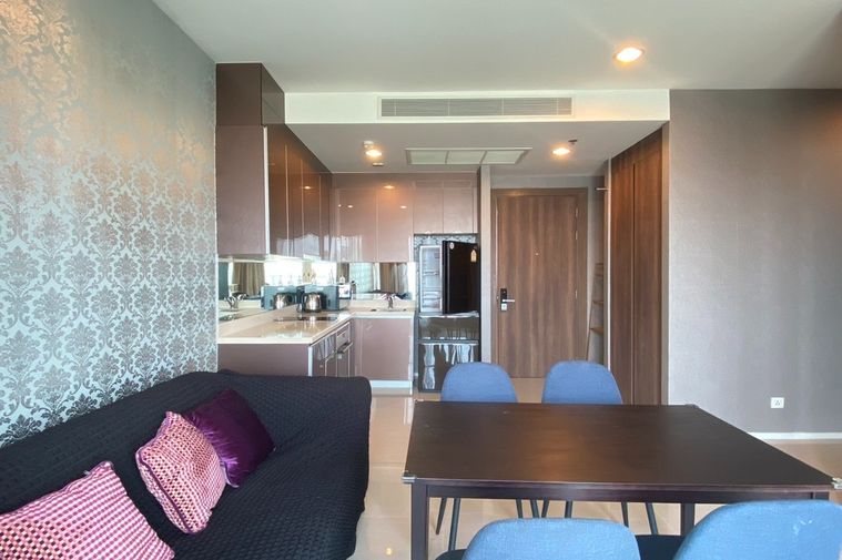 ขายคอนโด 2 ห้องนอน 79 ตร.ม. แม่น้ำ เรสซิเดนท์