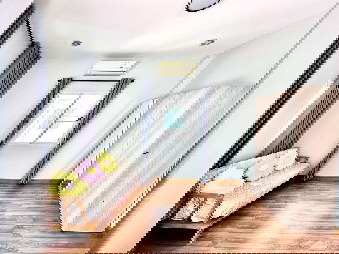 รูป 🏡✨ ให้เช่า บ้านเดี่ยวรีโนเวทใหม่ทั้งหลัง ปากซอยคุ้มเกล้า 39 ติดถนนเจ้าคุณทหาร(เชื่อมกรุงเทพกรีฑาตัดใหม่ได้สะดวก) ใกล้สนามบินสุวรรณภูมิ - รูปที่ 12/20