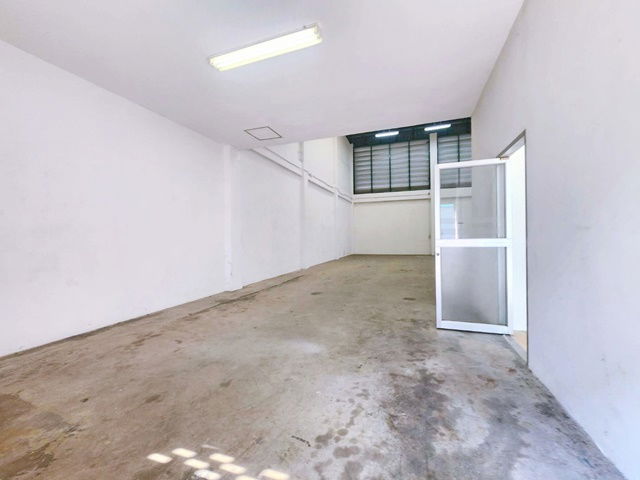 รูป ร้บน้ำหนักได้มาก 3ตัน ออฟฟิศ ขอใบอนุญาตโรงงานได้284ตร.ม.ไฟ3เฟส ตลาดชุมชนบางปลากด 700 ม. รร. วัดใหญ่ 900 ม. สุขสวัสดิ์98-104 รง4. - รูปที่ 5/8