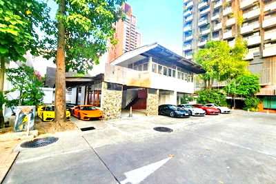 เช่าบ้านเดี่ยว BTS อโศก : รวมที่จอดรถ 10-15คัน EmSphere และโรงแรม Carltonสุขุมวิท 21-33 ให้เช่า สปา Ice Bath ผับบาร์ ร้านอาหาร 668ตรม. MRTอโศก750 ม. 167ตรว.