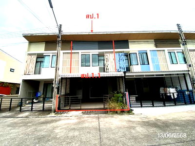 Townhouses for sale Si Racha Chonburi : TOWN HOUSE for sale  Bo Win Si Racha Chonburi
