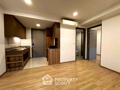 Condos for sale : 1-BR Condo at Taka Haus Ekamai 12 near BTS Ekkamai (ID 2104414)