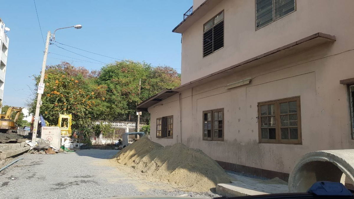 รูป ขายตึก 3 ชั้น 2 ห้องมุม เนื้อที่ 35 ตรว. ลาดพร้าว 109 แยก 1 ใกล้โรงพยาบาลเวชธานี - รูปที่ 7/7