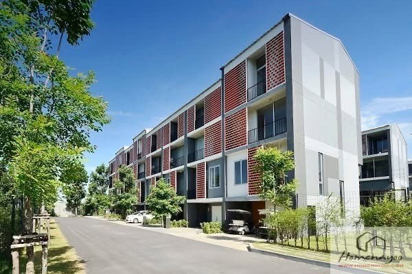 Townhouses for rent : SIAMESE blossom @               fashion