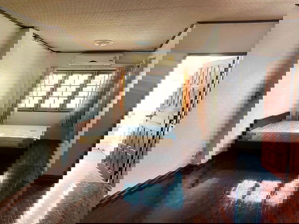 รูป ให้เช่าทาวน์โฮม 3 ชั้นลาดพร้าวใกล้ MRTสถานีลาดพร้าว รัชดา พื้นที่ 200 ตรม.4 ห้องนอน5 ห้องน้ำ5 แอร์ 1 ที่จอดรถ - รูปที่ 7/7