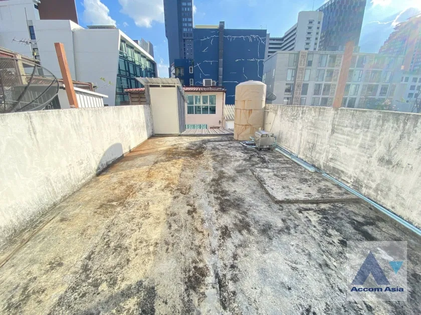 picture 🔼🔽 AccomA 📩 Home Office 3 BR Townhouse in Wang Mai (AA45215) - 15/15