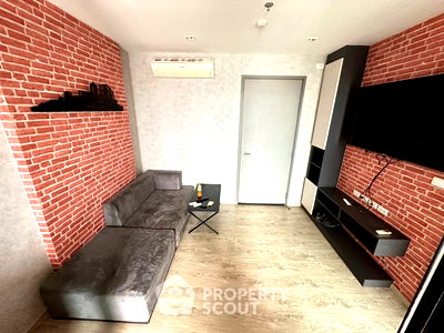 Condos for rent Soi Buakhao : 1-BR Condo at The Base Central Pattaya close to Central Festival Pattaya (ID 2658955)