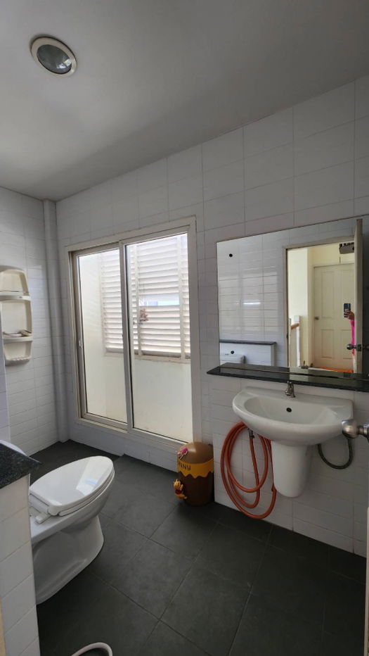 รูป ขายบ้านแฝดหลังมุม เดอะวิลล่า รัตนาธิเบศร์ ซ.ท่าอิฐ พร้อมเข้าอยู่ ทำเลดี เดินทางสะดวก ใกล้ MRT ท่าอิฐ นนทบุรี - รูปที่ 20/20