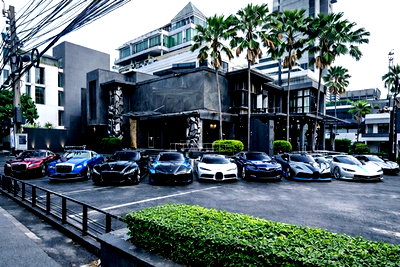 Office for rent Petchburi Road Bangkok : 2 rai (approximately 0.8 acres), 2 buildings, 4 floors each. 800 meters from Terminal 21 and 700 meters from BTS Asoke.