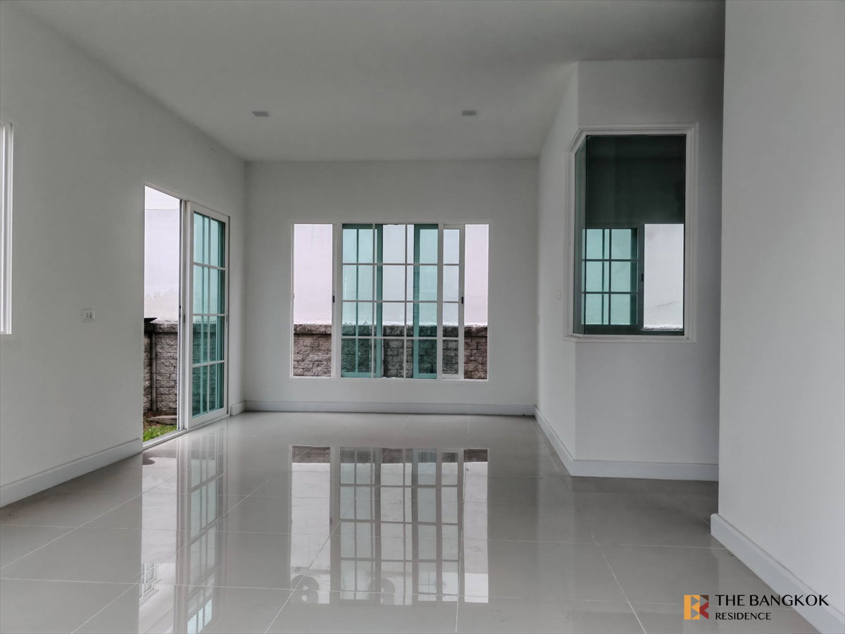 รูป 🏡 Beautiful Modern Home in Bangna Prime Location - Golden Neo Bangna-Suan Luang - รูปที่ 5/8