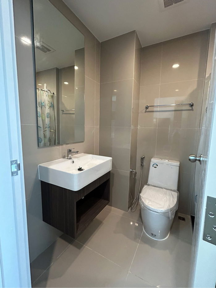 picture For Rent IDEO Charan 70 - Riverview Line : @condo24 (with @too) - 8/11