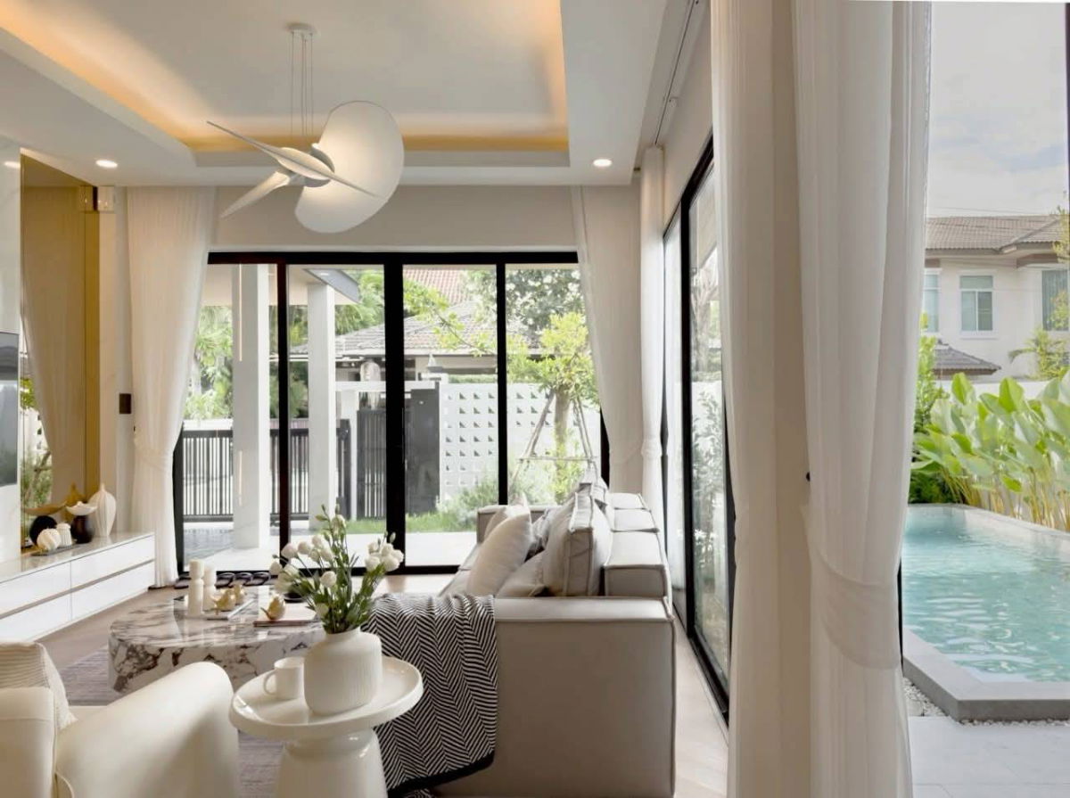 picture Rent: 𝐈𝐧𝐟𝐢𝐧𝐢𝐭𝐞 𝐍𝐈𝐍𝐄 𝐏𝐨𝐨𝐥 𝐕𝐢𝐥𝐥𝐚 𝐏𝐚𝐲𝐚𝐩 4BR 300 m – New CMIS - 1/38