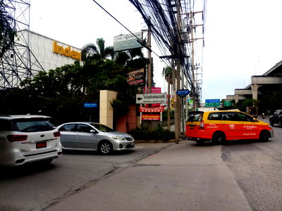 บ้านเดี่ยว วิทยาลัยดุสิตธานี : ขายบ้าน 2 ชั้น 40 วา บางนาตราด ซอย 37 ทะลุออกหลังเฉลิมพระเกียรติซอย 16