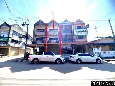 SHOP HOUSE 18 Sq.w. Kumphawapi Udon Thani for 4.5M
