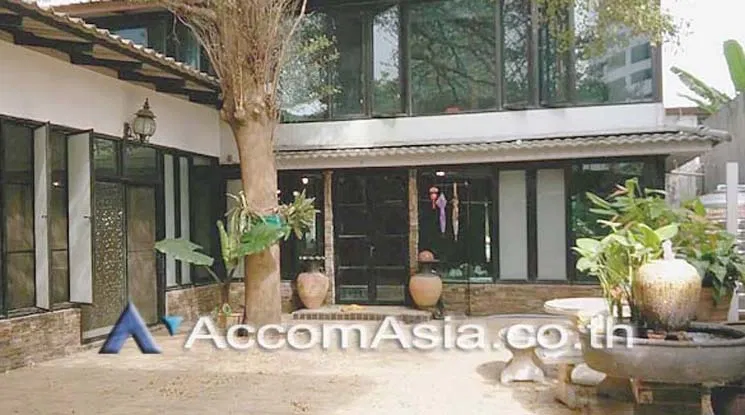 picture 🔼🔽 AccomA 📩 Pet friendly,Home Office,Garden 2 BR House in Phra Khanong (AA16201) - 1/20