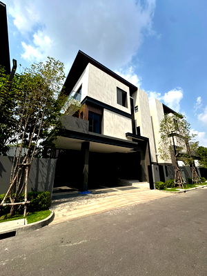 เช่าบ้านเดี่ยว คริสตัล ดีไซน์ เซ็นเตอร์ : 🏡 ให้เช่า Pool Villa สุดหรู 3 ชั้น พร้อมลิฟต์ | The Honor โยธินพัฒนา ✨ บ้านระดับ Luxury Rare Item พร้อมสระว่ายน้ำส่วนตัว + ลิฟต์ในบ้าน