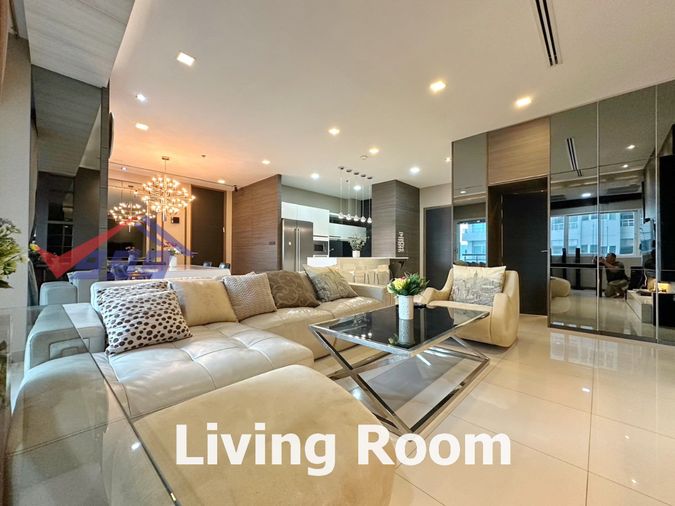 ให้เช่า คอนโดห้องมุม 2 ห้องนอน ห้องนั่งเล่นกว้าง เพดานสูง