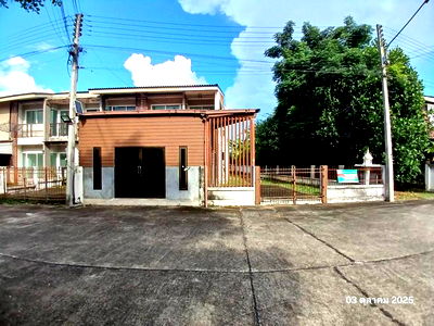 ทาวน์โฮม เชียงใหม่ : ทาวน์เฮ้าส์ สำหรับขาย อรสิริน ทาวน์โฮม 1 หนองจ๊อม สันทราย เชียงใหม่