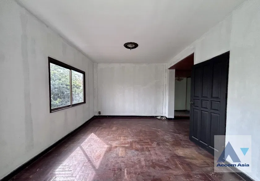 picture 🔼🔽 AccomA 📩 Home Office 5 BR Townhouse in Khlong Tan Nuea (AA45071) - 7/20