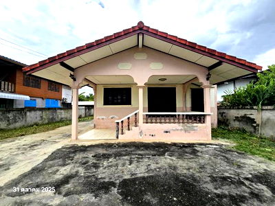 Houses for sale Thung Saliam Sukhothai : HOME for sale  Thai Chana Suk Thung Saliam Sukhothai