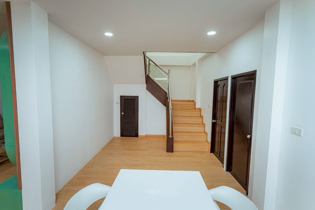 รูป ขายบ้านเดี่ยว 2 ชั้น ห่างถนนหลักสุขุมวิท 400 เมตร ตกแต่งบิ้วท์อินทั้งหลัง พร้อมเข้าอยู่ทันที - รูปที่ 14/24