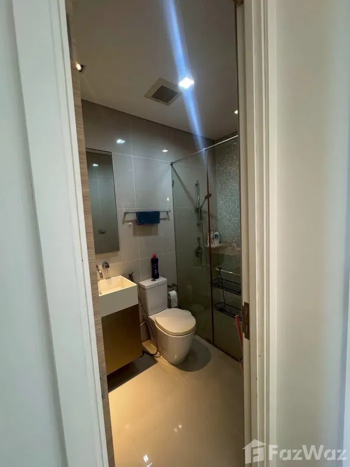 picture Reflection Jomtien Beach Pattaya – Foreign Quota 6052479 - 17/19