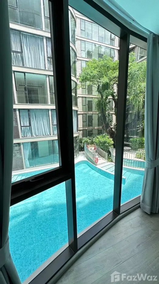 picture Fyn Asoke 6052337 - 9/12