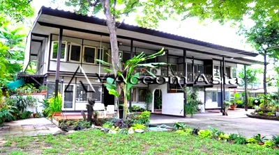 Houses for rent ViMUT Theptarin Rama 4 Hospital : 🔼🔽 AccomA 📩  6 BR House in Khlong Tan Nuea (1919357)