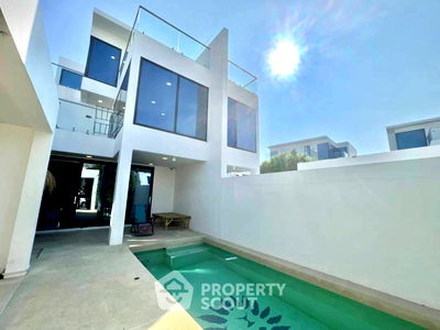 Houses for sale Bang Lamung Chonburi : 3-BR Villa close to Pattaya South (ID 2660865)