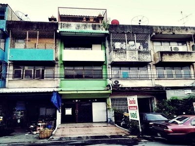 Shophouses for sale Bangna Commercial College : FOR SALE  COMMERCIAL BUILDING PROPERTY  2000000 BAHT.