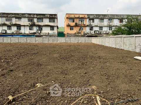 ที่ดินสำหรับปล่อยเช่า 1,468 ตารางเมตร แถว ใกล้ ลาซาล (ID 2663724)