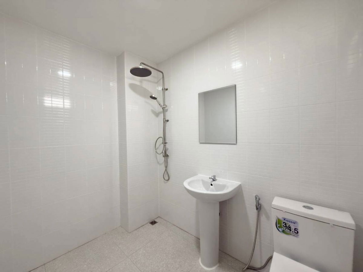 picture Si Suchart Grand View 2 WR-03634 - 8/11