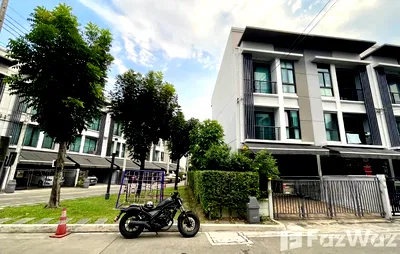 Townhouses for sale Lak Si : 3 Bedroom Townhouse for sale at Baan Klang Muang Ngamwongwan  1882040