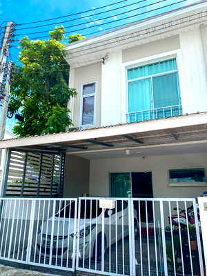 ทาวน์โฮม เมืองปทุมธานี ปทุมธานี : ขายบ้านมุม Sena Village Tiwanon–Bangkadi เมืองปทุมธานี 3 นอน 2 น้ำ ใกล้นิคมบางกะดี พร้อมอยู่ เพียง 2.9 ล้าน