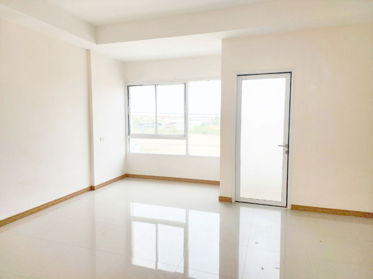 รูป ให้เช่า อาคารพาณิชย์ ติดถนน ใกล้ตลาดลาดสวาย ลำลูกกา คลอง 4 ปทุมธานี มีประตูกระจก จดทะเบียนบริษัทได้  - รูปที่ 9/13