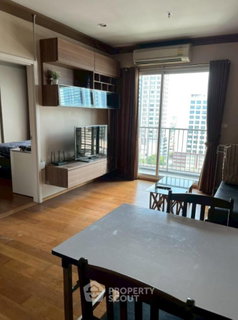 รูปภาพ 1-BR Condo at Hive Taksin near BTS Wongwian Yai (ID 2562055)