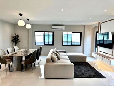 Houses for rent Raffles International College : RENT Fully Furnished House - Centro Bangna (Phase 2)