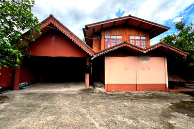 Houses for sale Muang Lampang Lamphang : FOR SALE  HOUSE PROPERTY  800000 BAHT.