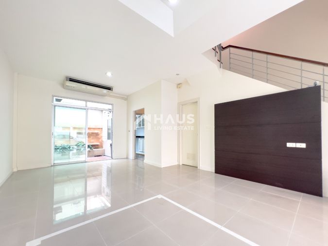 ขายทาวน์โฮม 3 ห้องนอน 190 ตร.ม. 21.8 ตร.ว. บ้านกลางเมืองมอลติ - คาโล