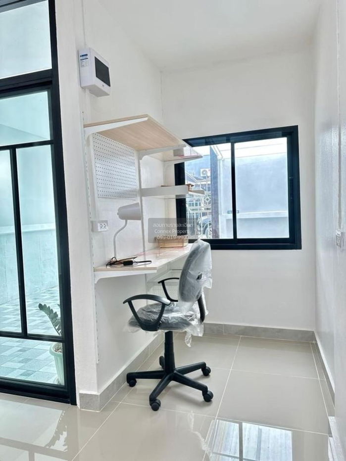 รูป ขายทาวน์เฮ้าส์/ทาวน์โฮม บ้านพิมลราช 4 ไทรน้อย ไทรน้อย นนทบุรี CX-102636 ✅ ทักไลน์ @connexproperty ตอบทันที ทีมงานมืออาชีพ ✅ - รูปที่ 2/12