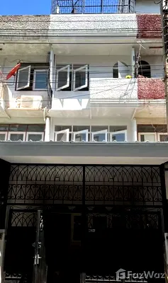 Houses for rent Bangkok : 4 Bedroom House for rent in Khlong Ton Sai, Bangkok  6054828