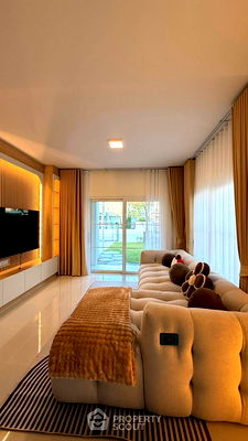 Houses for rent Samut Prakarn : 4-BR House at Villaggio 3 Srinakarin - Bangna in Bang Kaeo (ID 2663809)