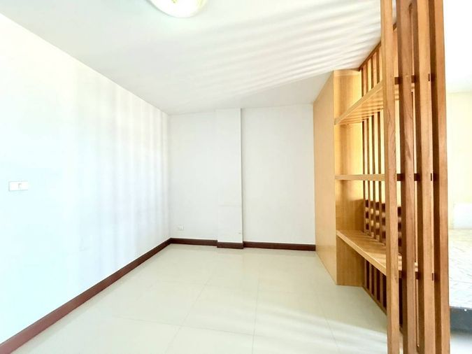 ขายคอนโดสมุทรปราการราคาถูก ติดถนนปู่เจ้าสมิงพราย ใกล้ BTS สำโรง และปู่เจ้า 29.56 ตร.ม. ชั้น 4 วิวโล่ง ผ่อนถูกกว่าเช่า