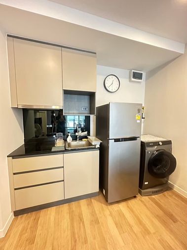 กรูฟ รัชดา-พระราม 9 1B1B ชั้น 4 ขนาด 35 ตร.ม เช่า 18,000 บาท/เดือน Ready to move in