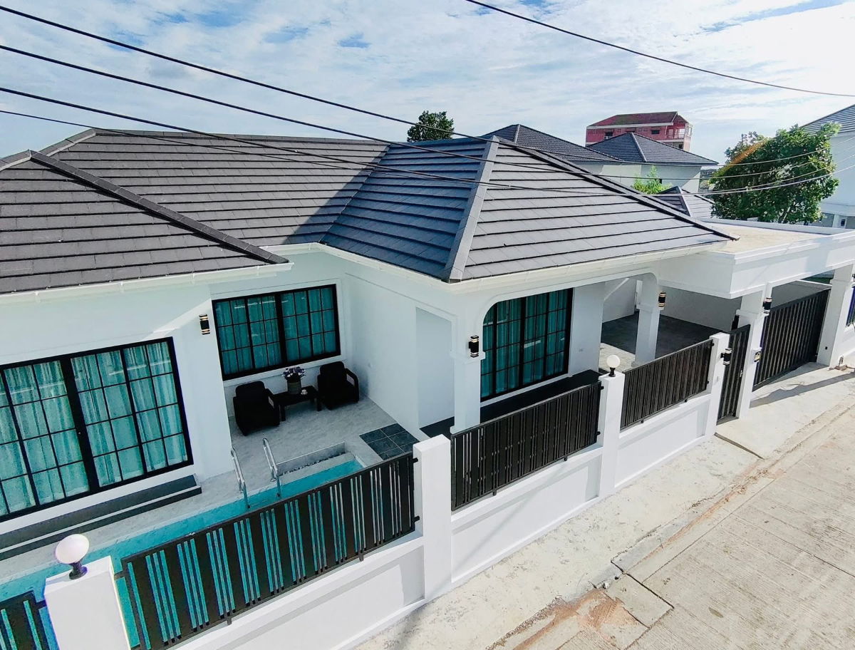 รูป ขายพูลวิลล่าพัทยา 3 ห้องนอน พร้อมเฟอร์นิเจอร์ — ทำเลห้วยใหญ่ ตรงข้ามอัยการ ติดถนนสุขุมวิท  - รูปที่ 28/30