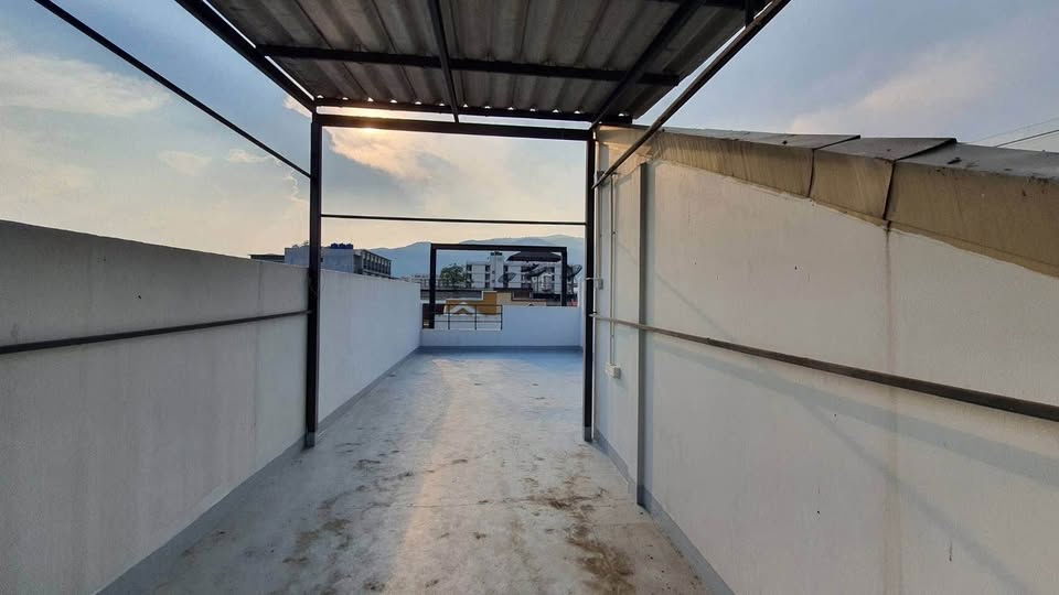 รูป 🏢✨ ขายโฮมออฟฟิศนิมมาน พร้อมผู้เช่าสัญญาระยะยาว ทำเลธุรกิจใจกลางเมือง - รูปที่ 10/15