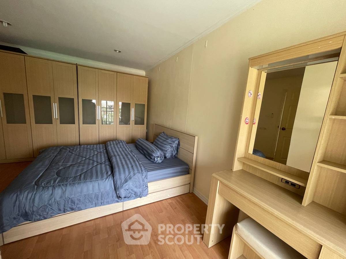 รูป คอนโด 2-ห้องนอน ที่ ลุมพินีวิลล์ ศูนย์วัฒนธรรม ใกล้ MRT ห้วยขวาง (ID 320513) - รูปที่ 4/11