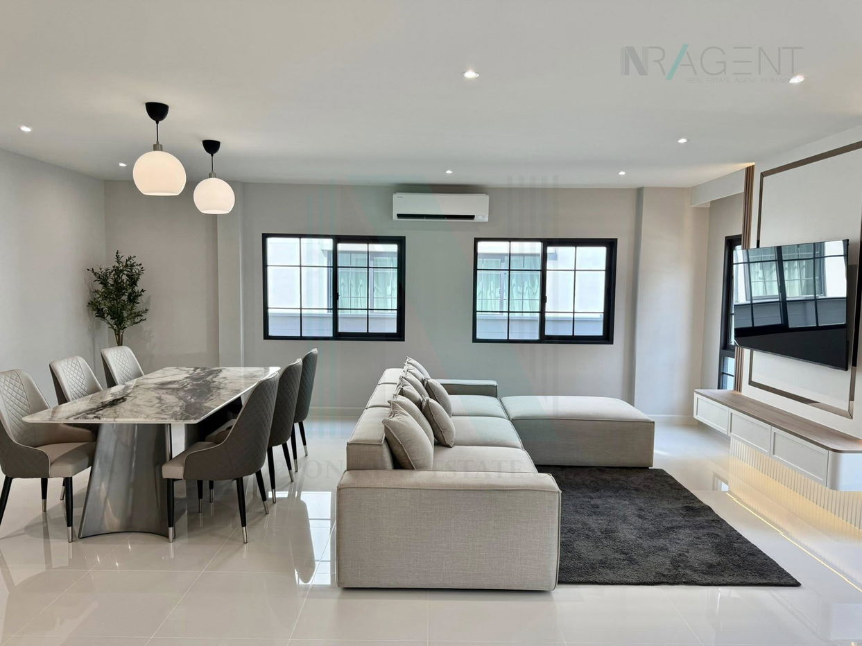 รูป 📌 ให้เช่าบ้านเดี่ยว 2 ชั้น เซนโทร บางนา 4 ห้องนอน 4 ห้องน้ำ - รูปที่ 2/8