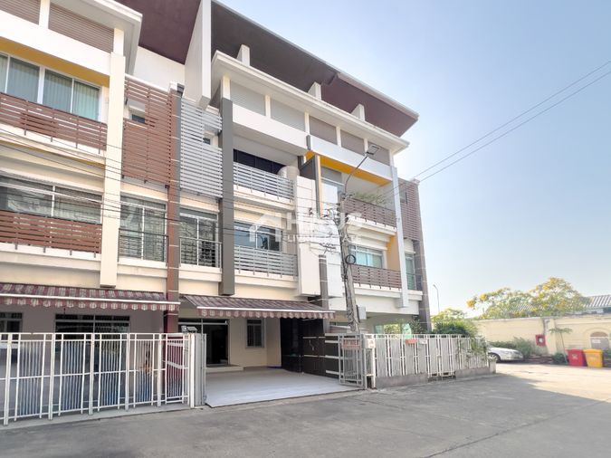 ขายทาวน์โฮม 3 ห้องนอน 190 ตร.ม. 21.8 ตร.ว. บ้านกลางเมืองมอลติ - คาโล